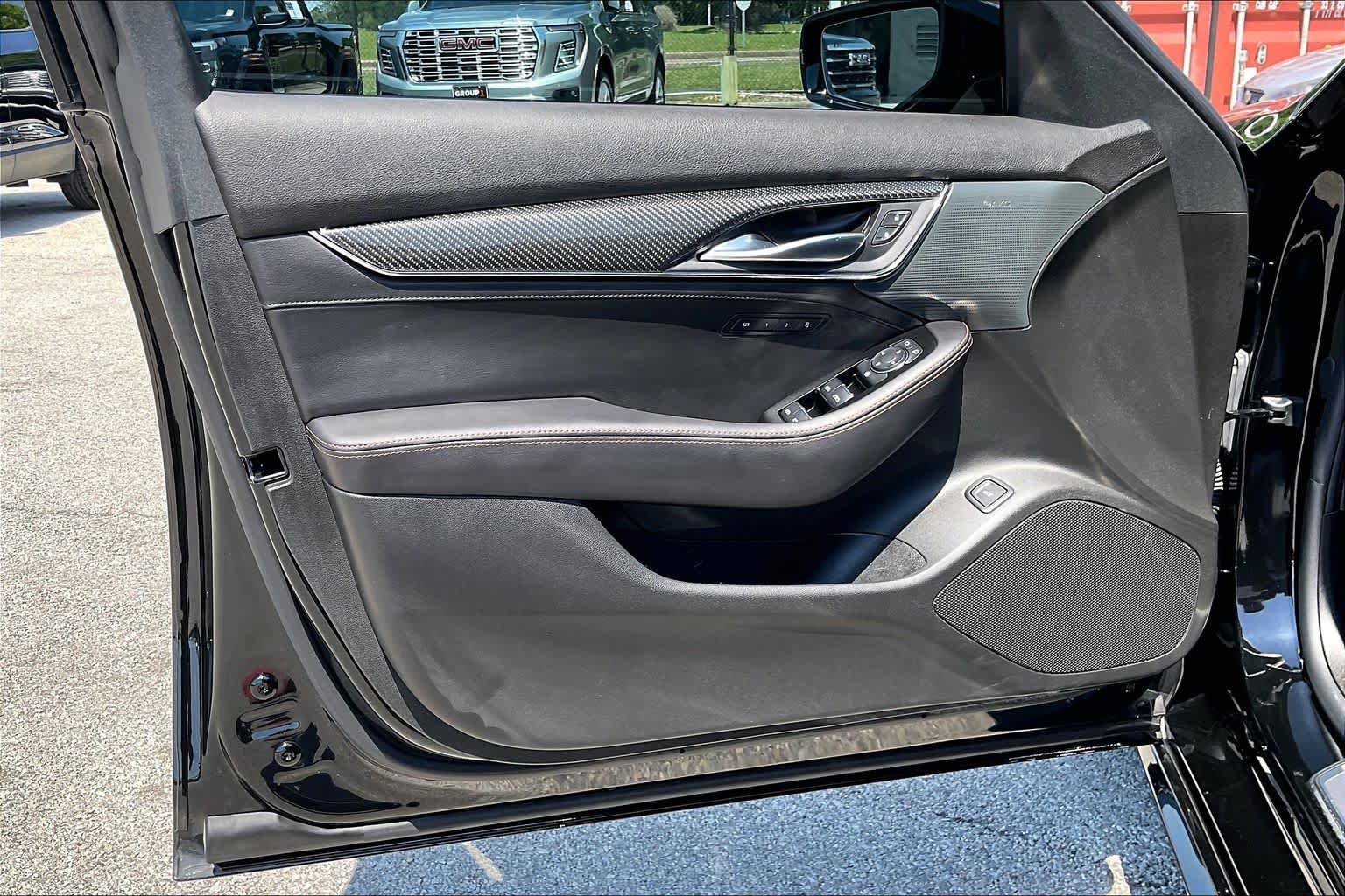 Used 2025 Cadillac CT5 Sport RWD image 21