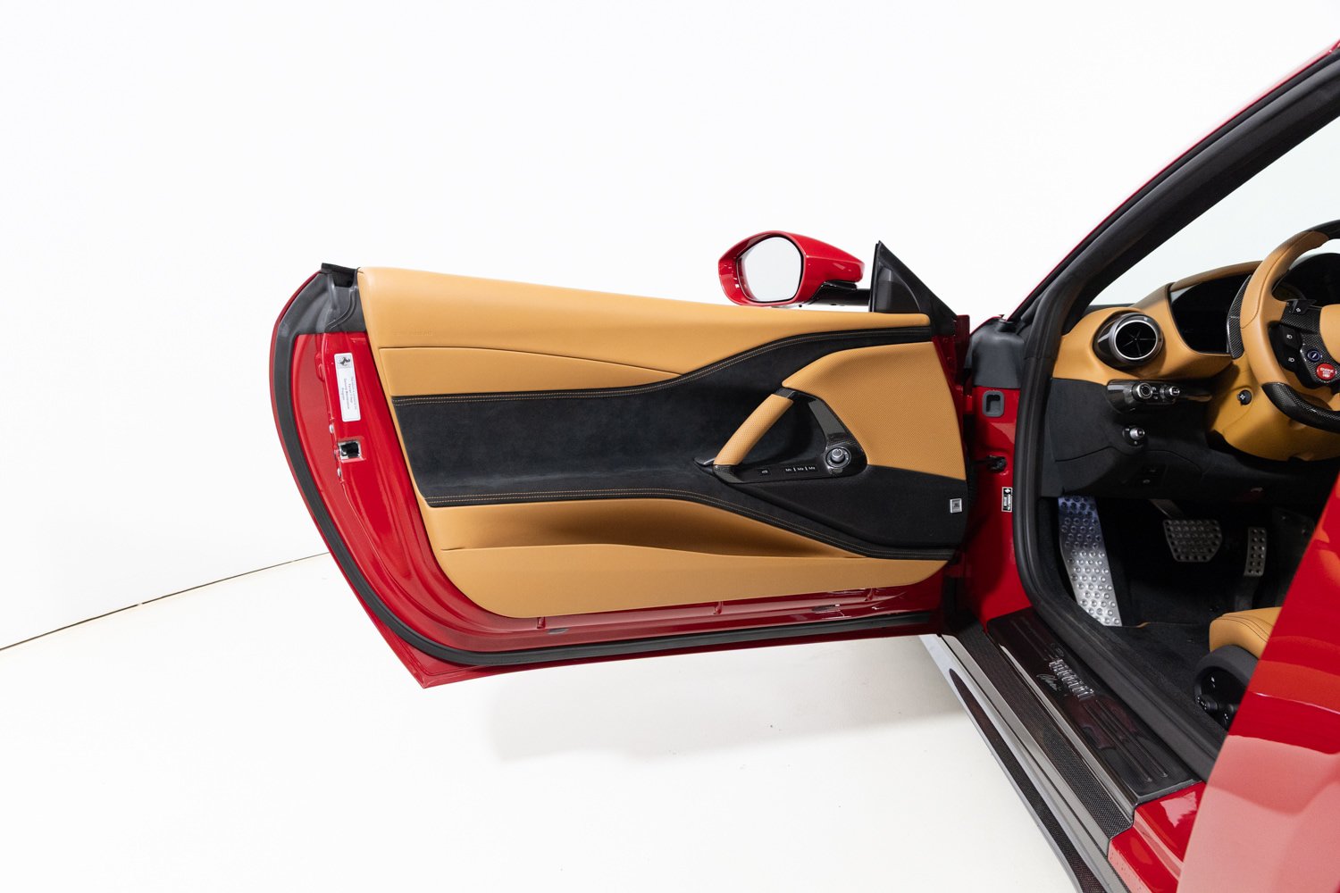 Used 2022 Ferrari 812 GTS RWD image 16
