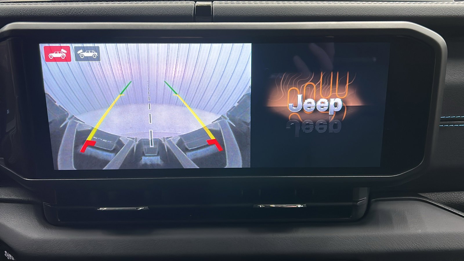 Used 2024 Jeep Wrangler High Altitude image 21