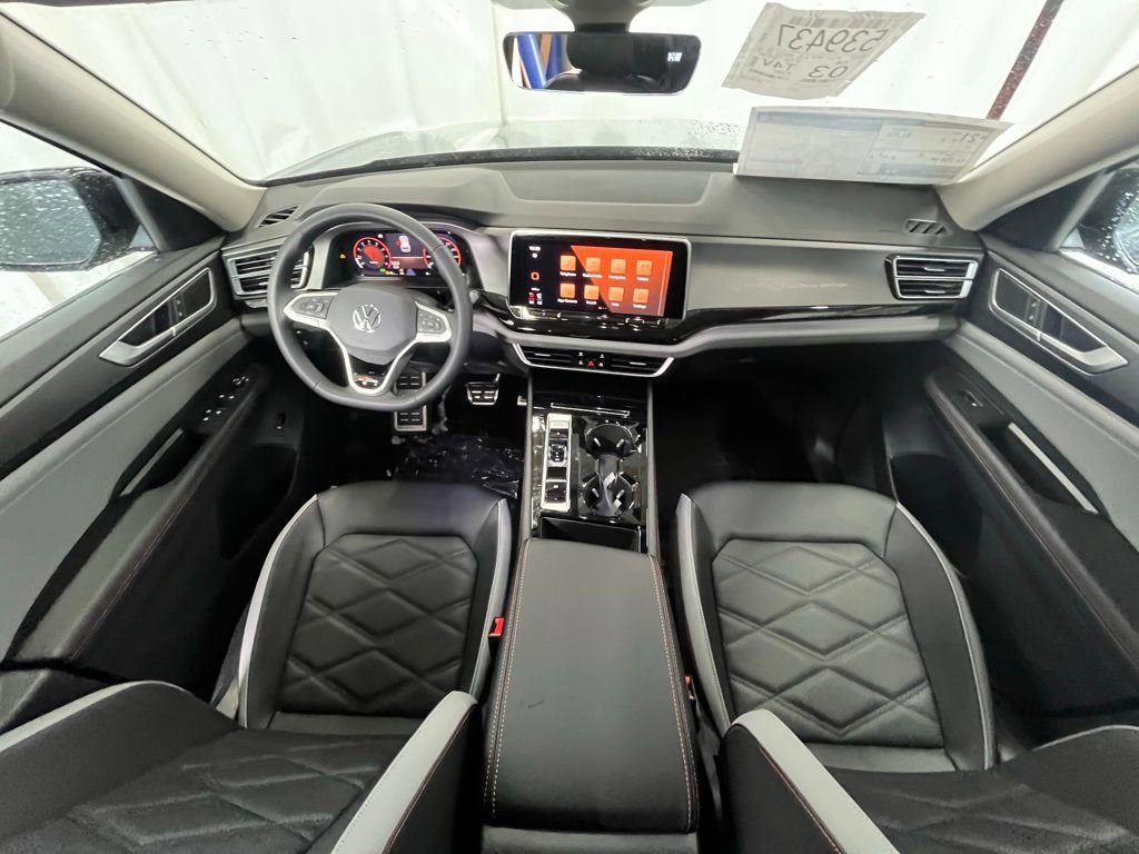 New 2026 Volkswagen Atlas Peak Edition image 13