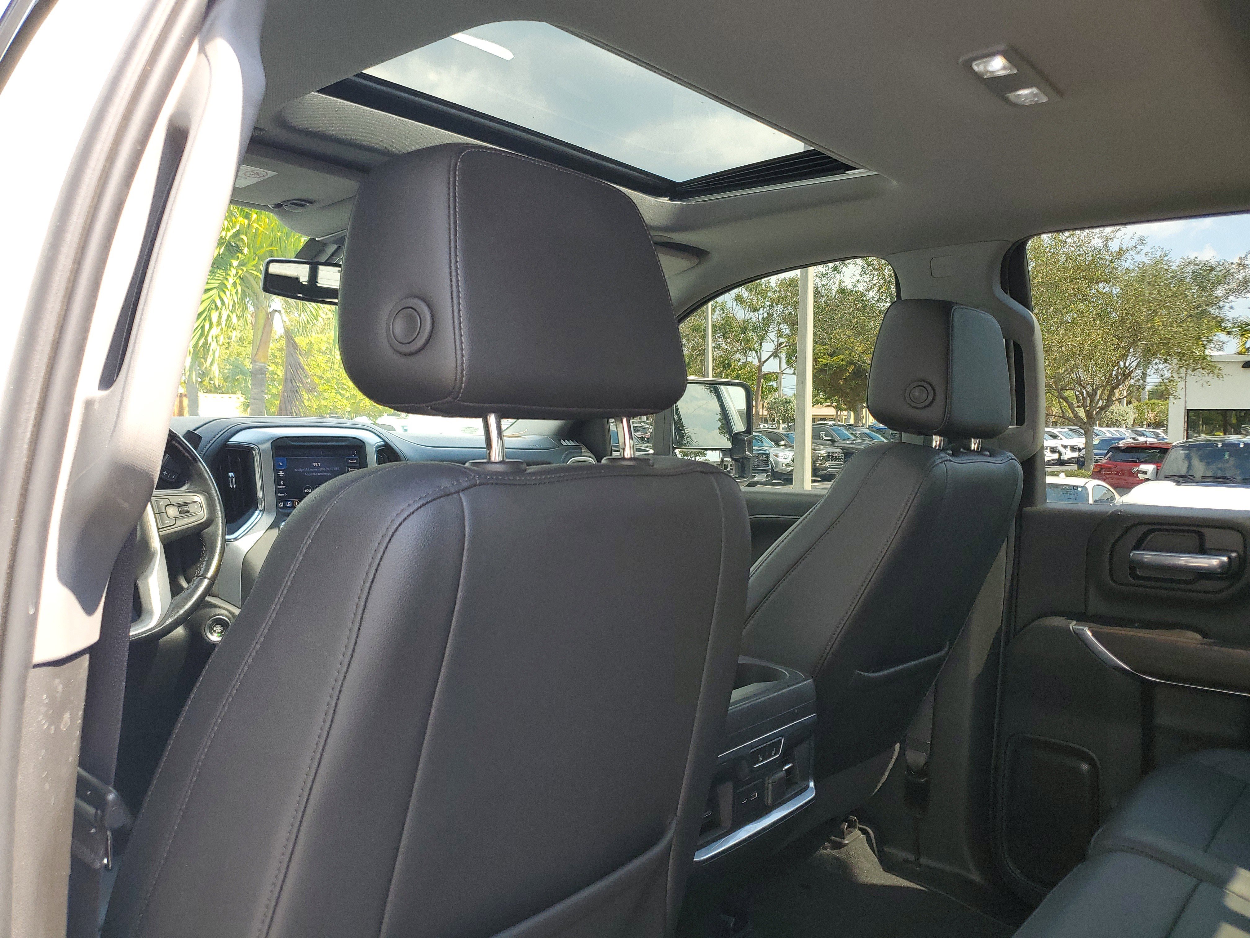 Used 2021 GMC Sierra 2500 SLT image 12