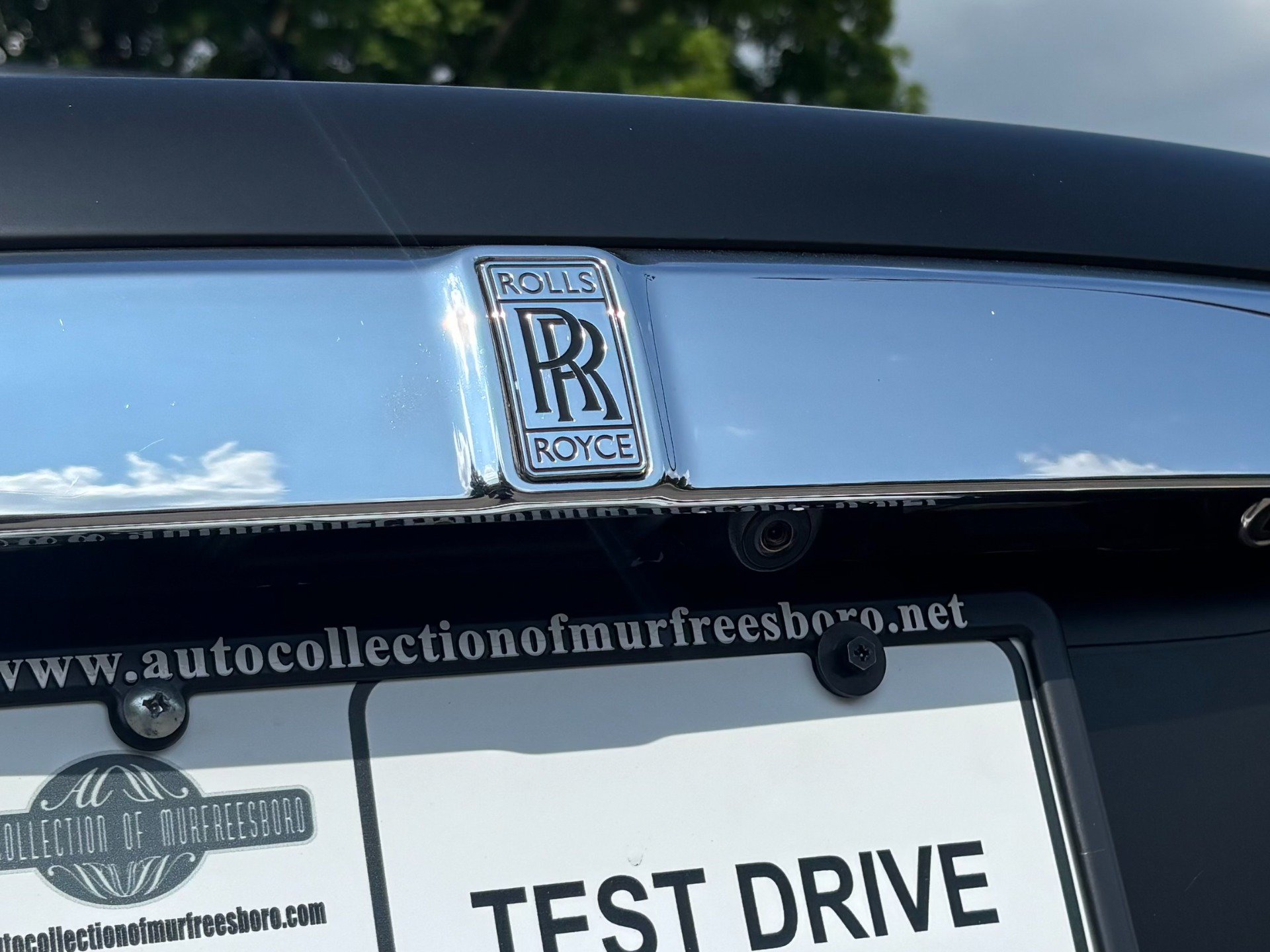 Used 2016 Rolls-Royce Wraith RWD image 64