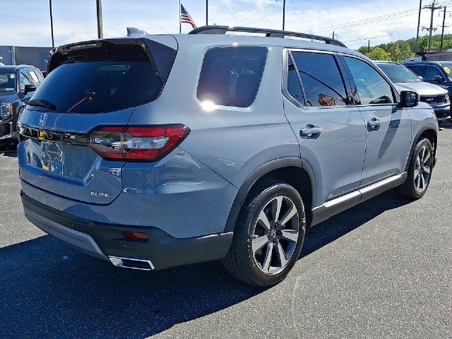 Used 2023 Honda Pilot Elite image 6