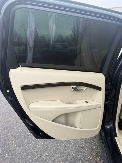 Used 2016 Volvo XC70 T5 Premier w/ Proximity Package image 36