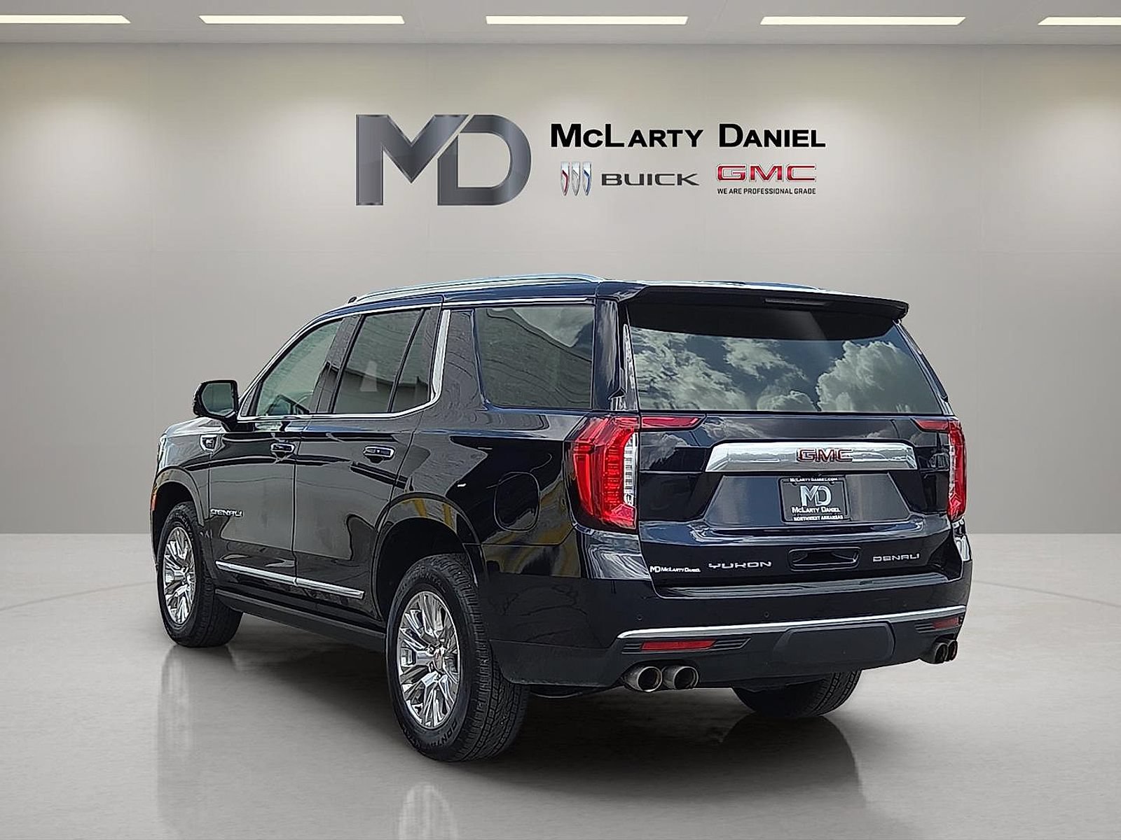 Used 2023 GMC Yukon Denali w/ Max Trailering Package AWD/4WD image 12