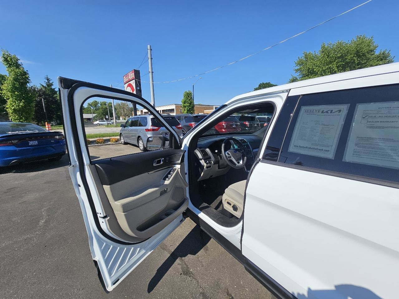 Used 2015 Ford Explorer 4WD image 18