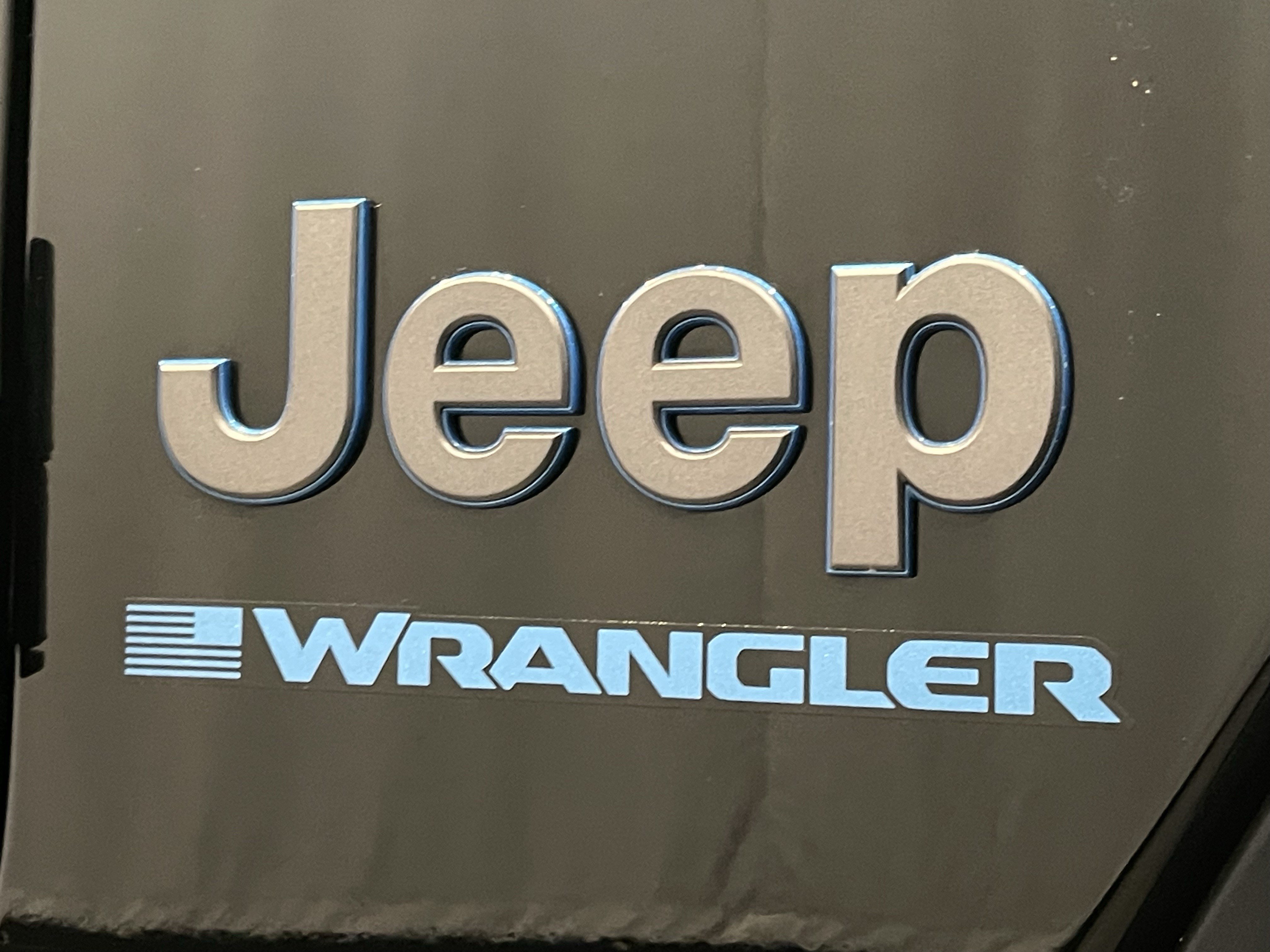 Used 2023 Jeep Wrangler Unlimited Rubicon 4xe w/ Cold Weather Group AWD/4WD image 24