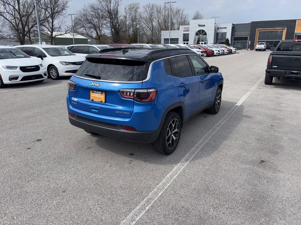 Used 2025 Jeep Compass Limited AWD/4WD image 5