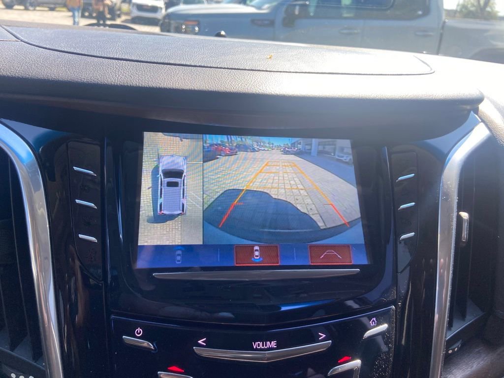 Used 2019 Cadillac Escalade Premium Luxury AWD/4WD image 24