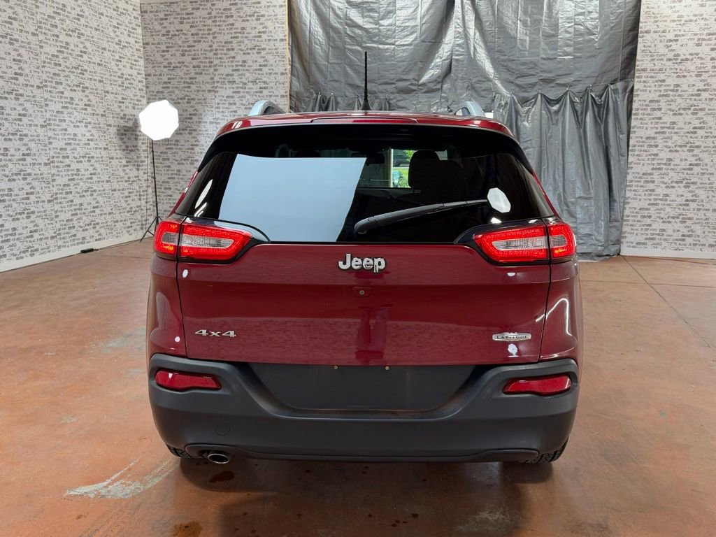 Used 2016 Jeep Cherokee Latitude w/ Cold Weather Group image 5