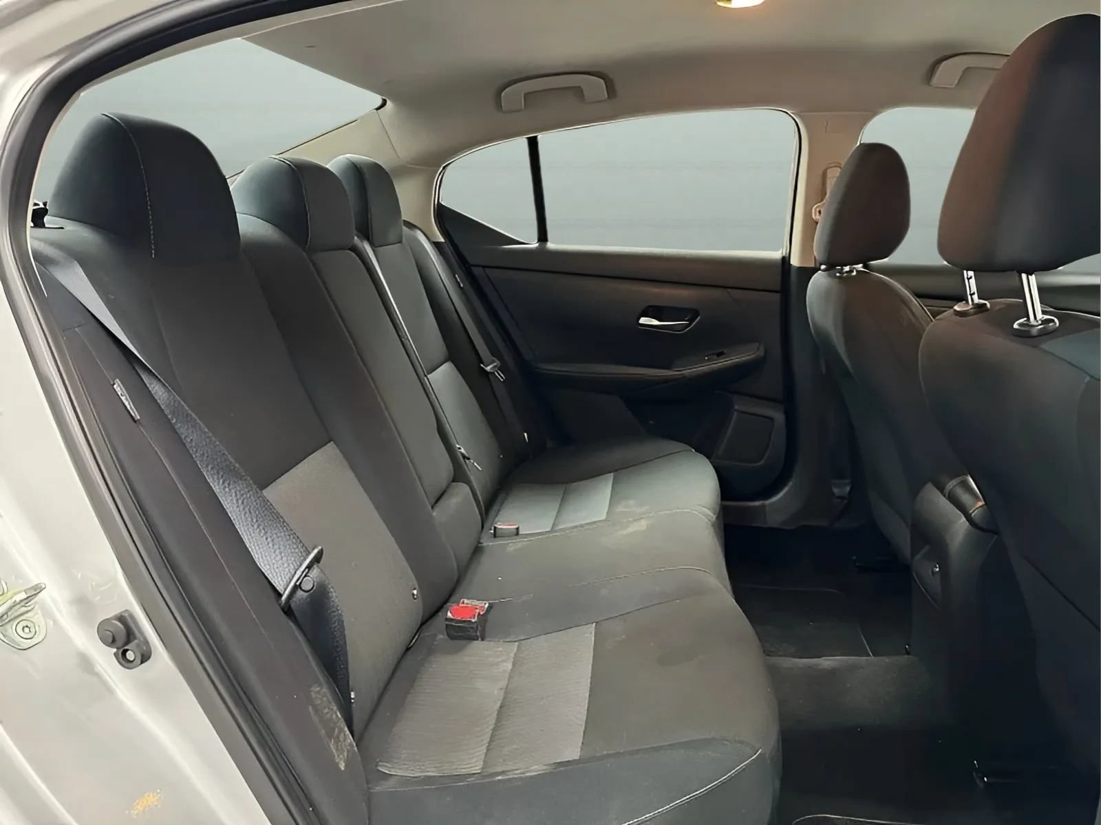 Used 2022 Nissan Sentra SV FWD image 13