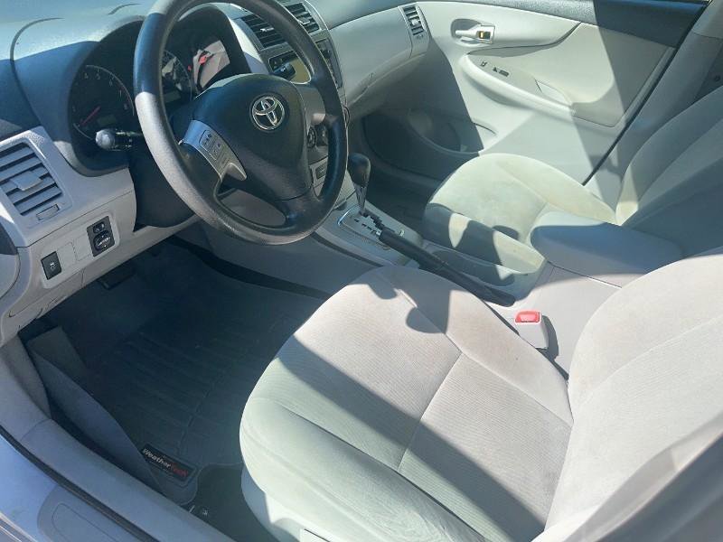 Used 2013 Toyota Corolla LE FWD image 10
