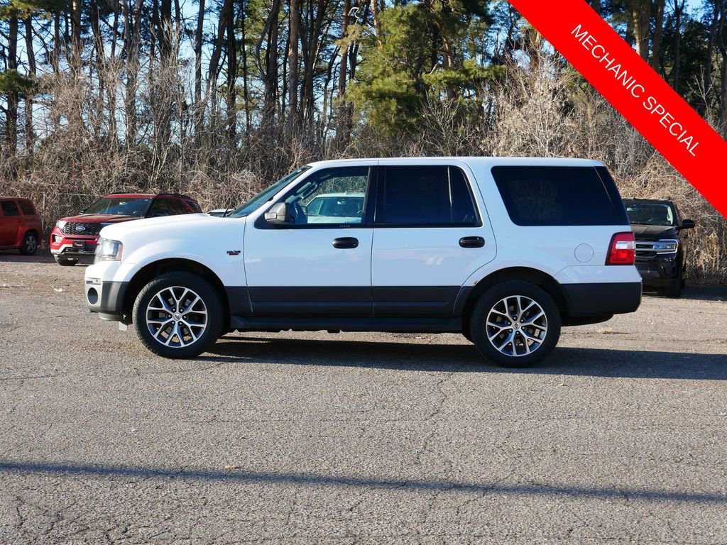Used 2016 Ford Expedition XL w/ SSV Upgrade Package image 5
