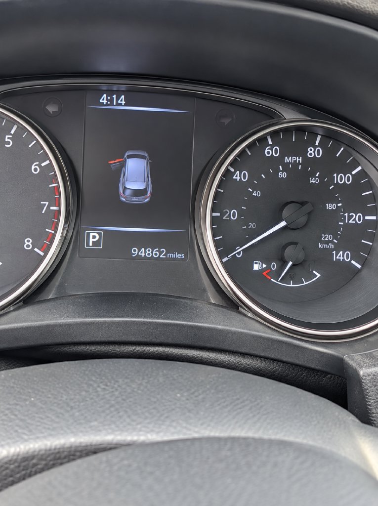 Used 2017 Nissan Rogue S AWD/4WD image 9