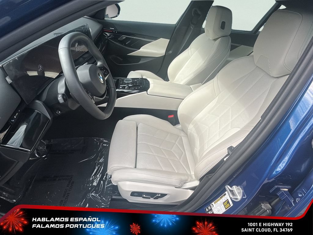 Used 2024 BMW 530i xDrive w/ Executive Package AWD/4WD image 14