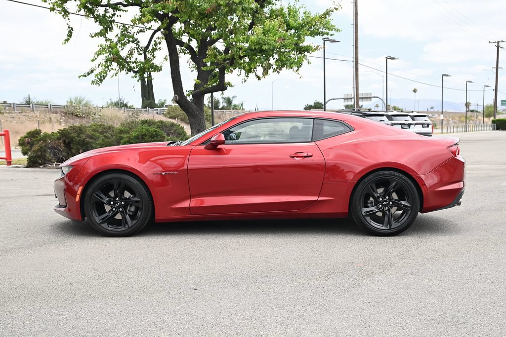 Used 2021 Chevrolet Camaro LT RWD image 7