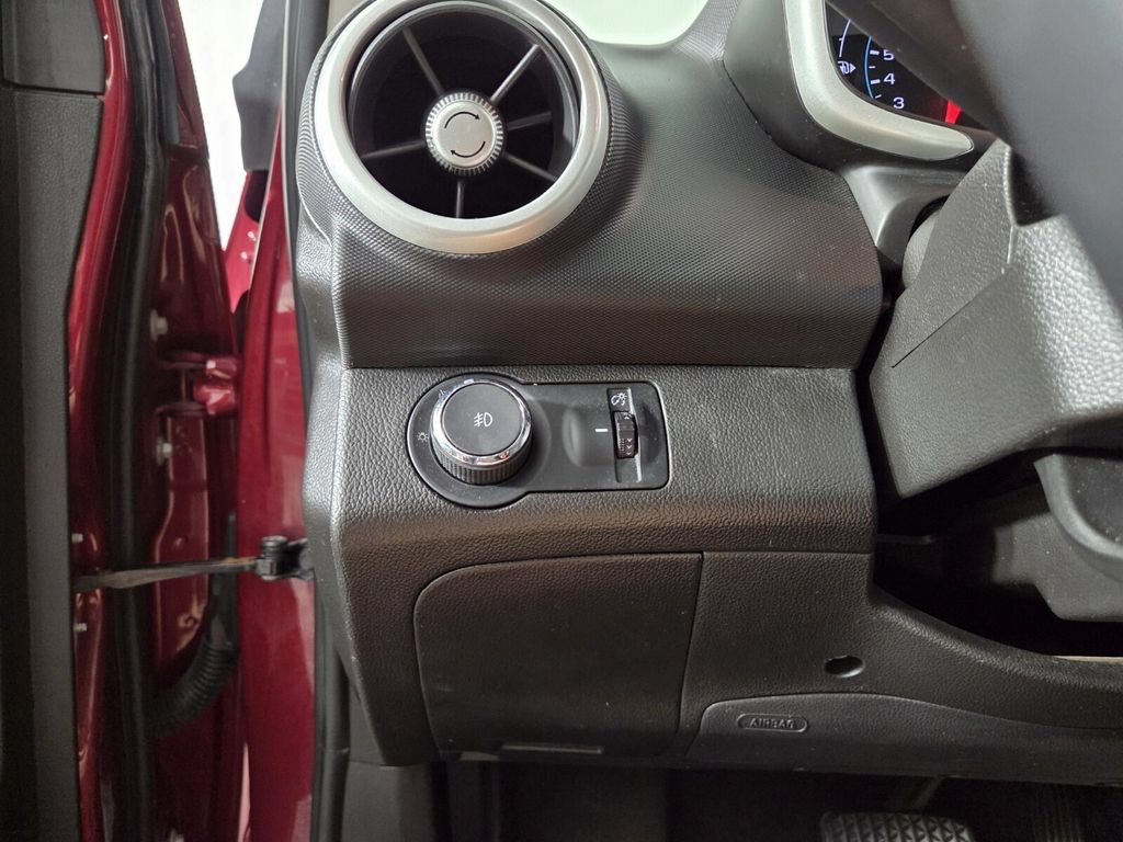 Used 2018 Chevrolet Sonic LT w/ Convenience Package FWD image 26