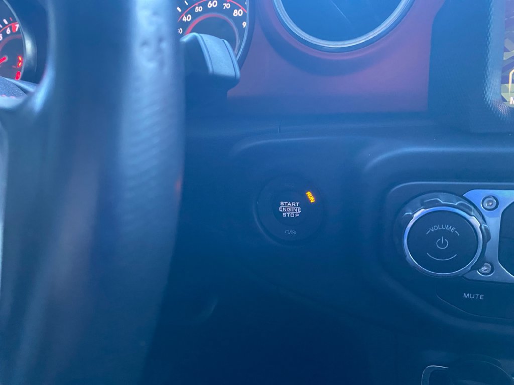 Used 2021 Jeep Wrangler Unlimited Rubicon AWD/4WD image 37