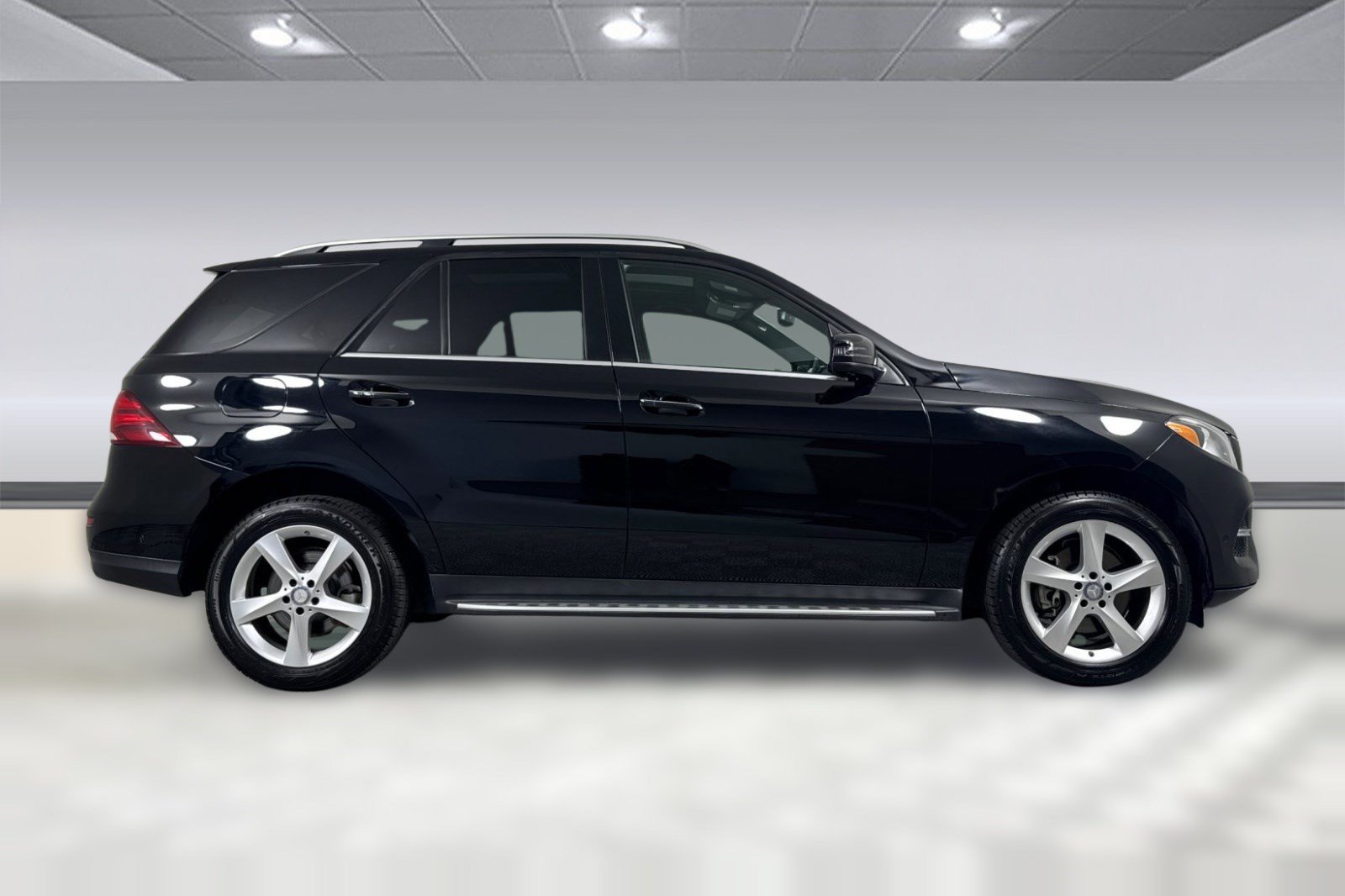 Certified 2017 Mercedes-Benz GLE 350 4MATIC image 8