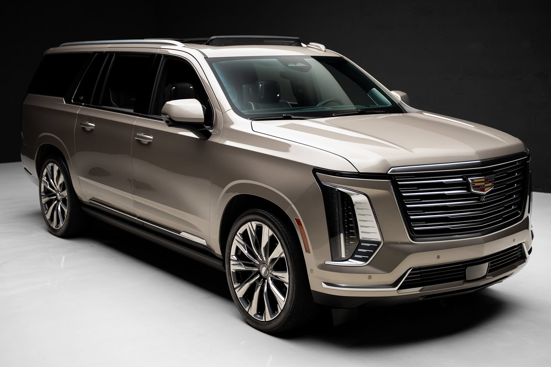 Used 2025 Cadillac Escalade ESV Premium Luxury Platinum AWD/4WD image 41