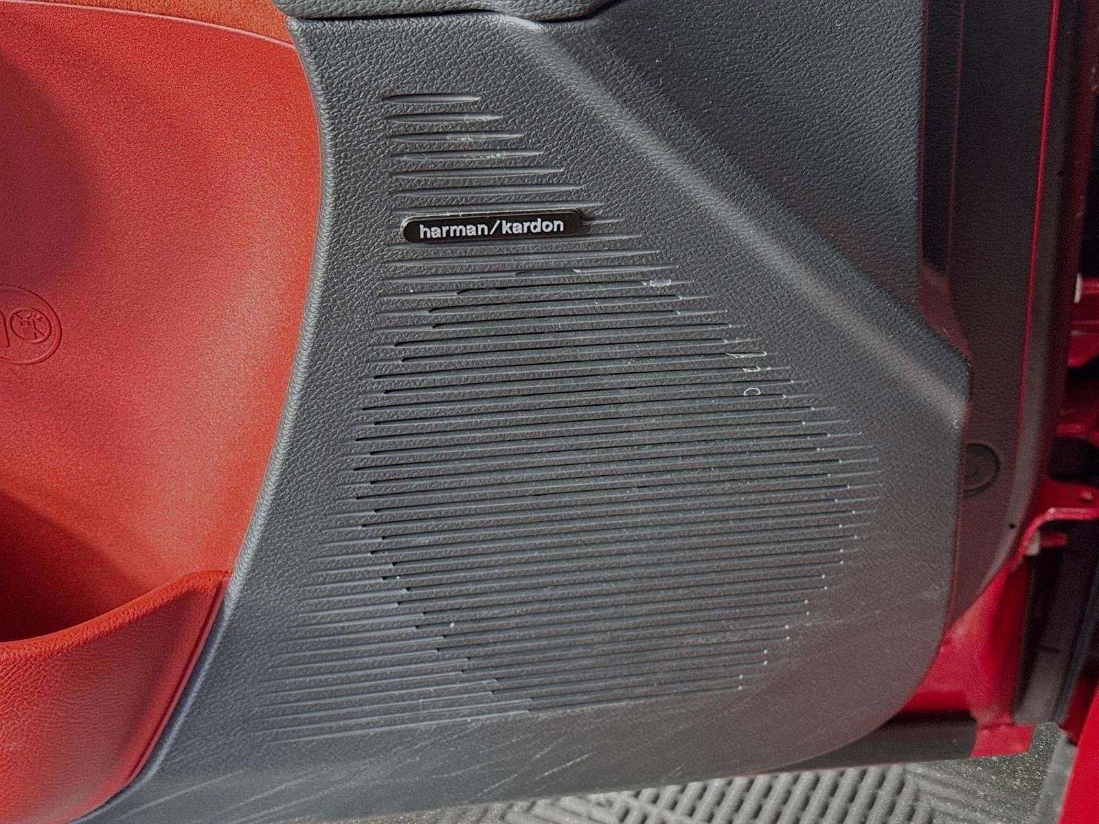 Used 2015 Dodge Challenger SRT Hellcat image 20