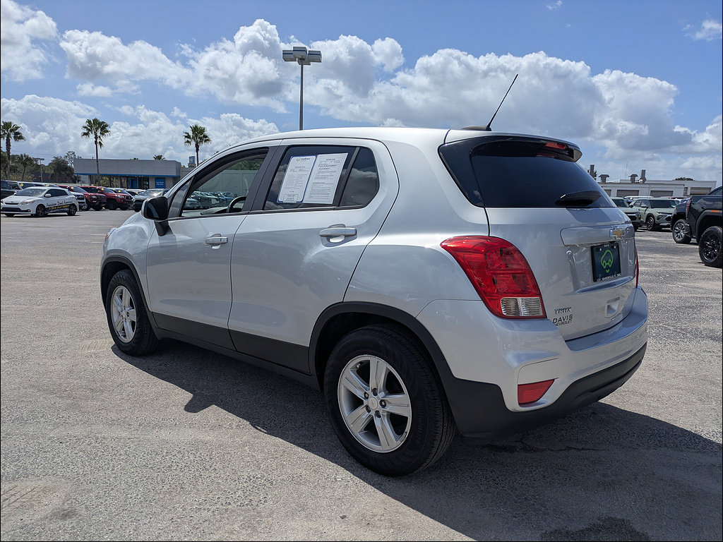 Used 2019 Chevrolet Trax LS w/ Tint and Cruise Package FWD image 8