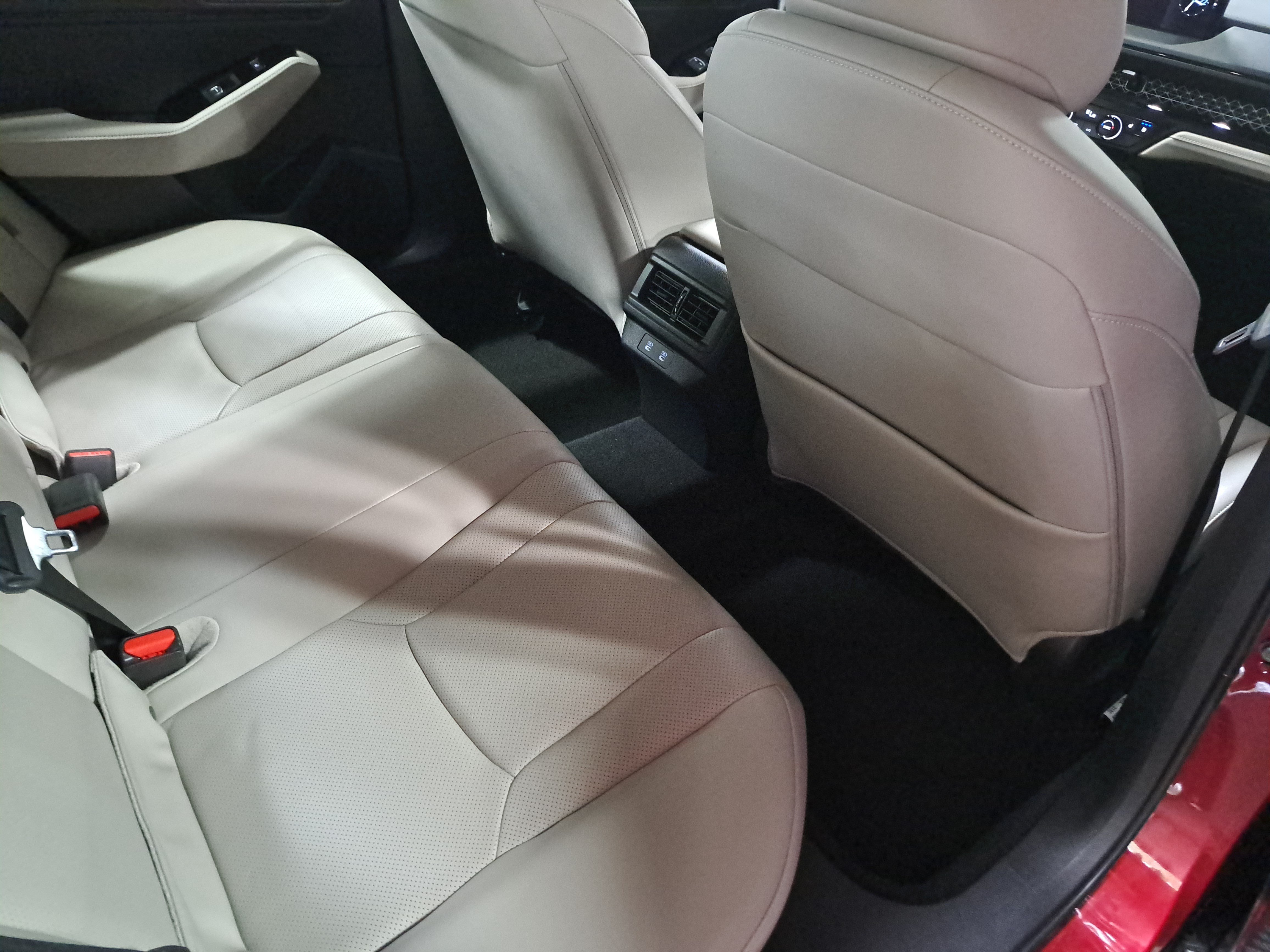 Used 2023 Honda Accord Touring image 11