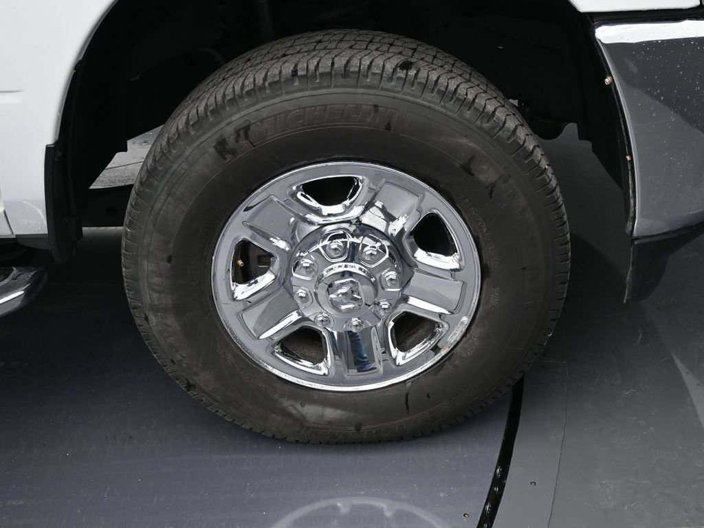 Used 2023 RAM 3500 Tradesman AWD/4WD image 38