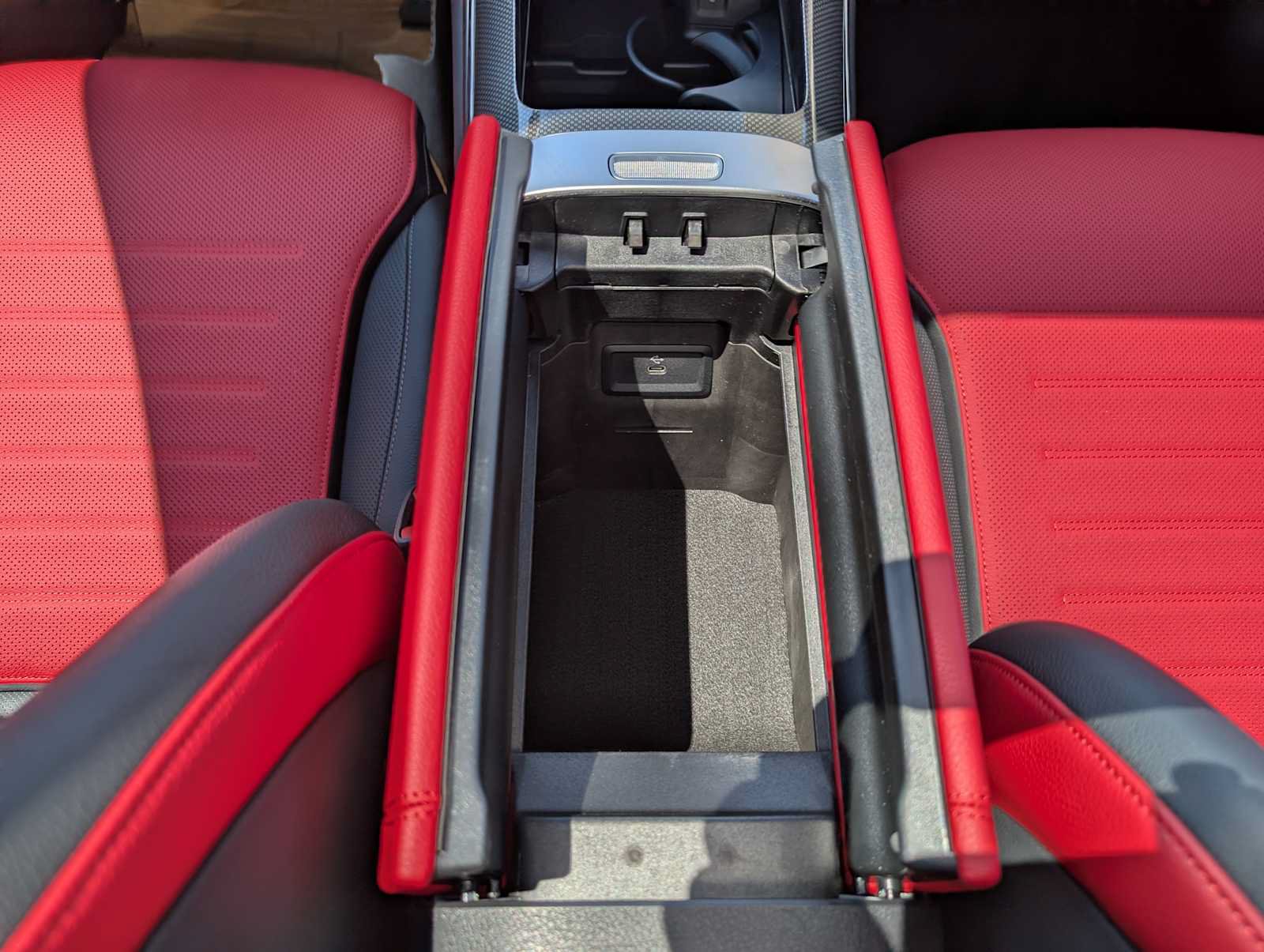 New 2026 Mercedes-Benz GLC 300 4MATIC image 14