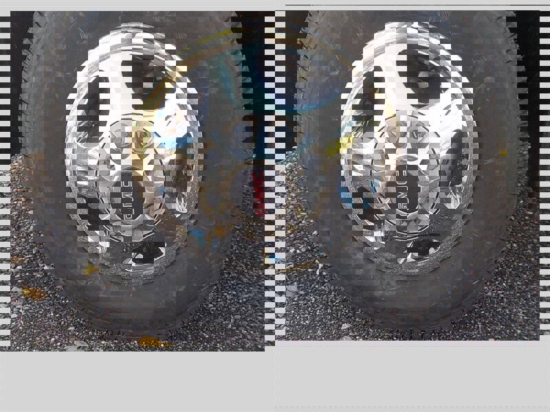 Used 2009 GMC Sierra 3500 SLT w/ SLT Convenience Package image 8