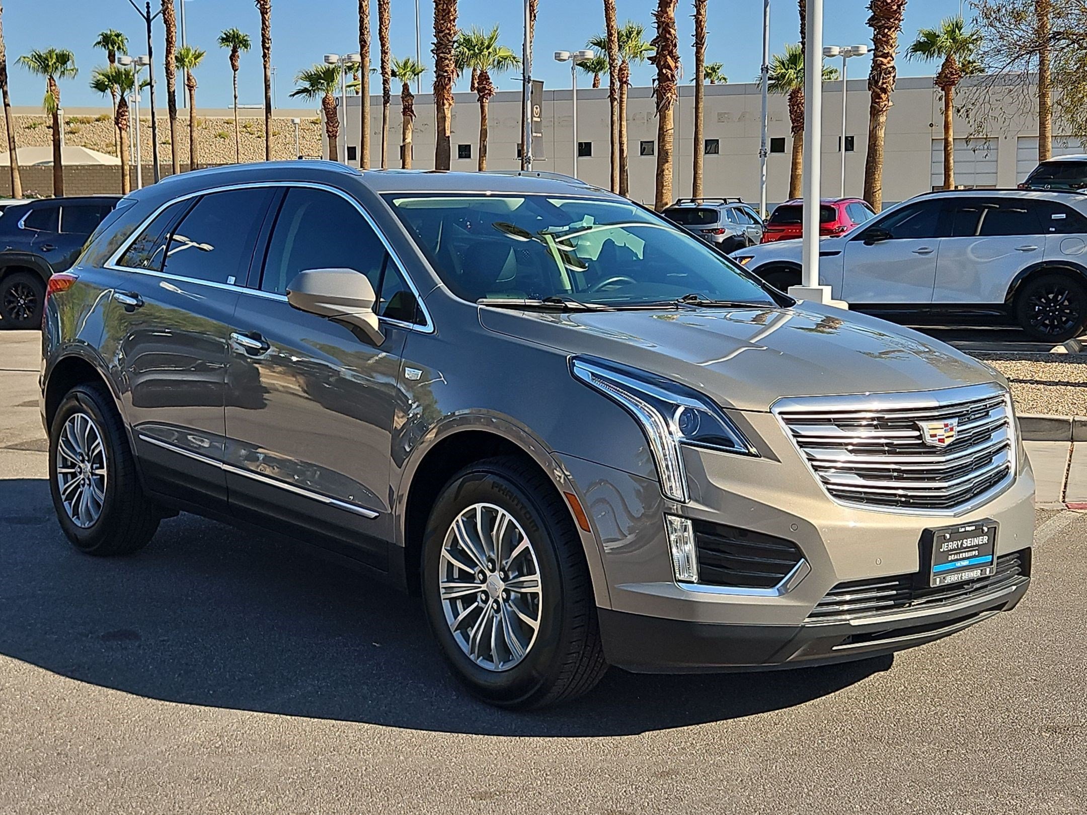Certified 2018 Cadillac XT5 Luxury AWD/4WD image 7