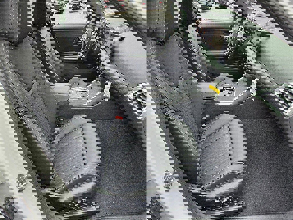 New 2025 BMW 330i xDrive Sedan w/ Premium Package image 27