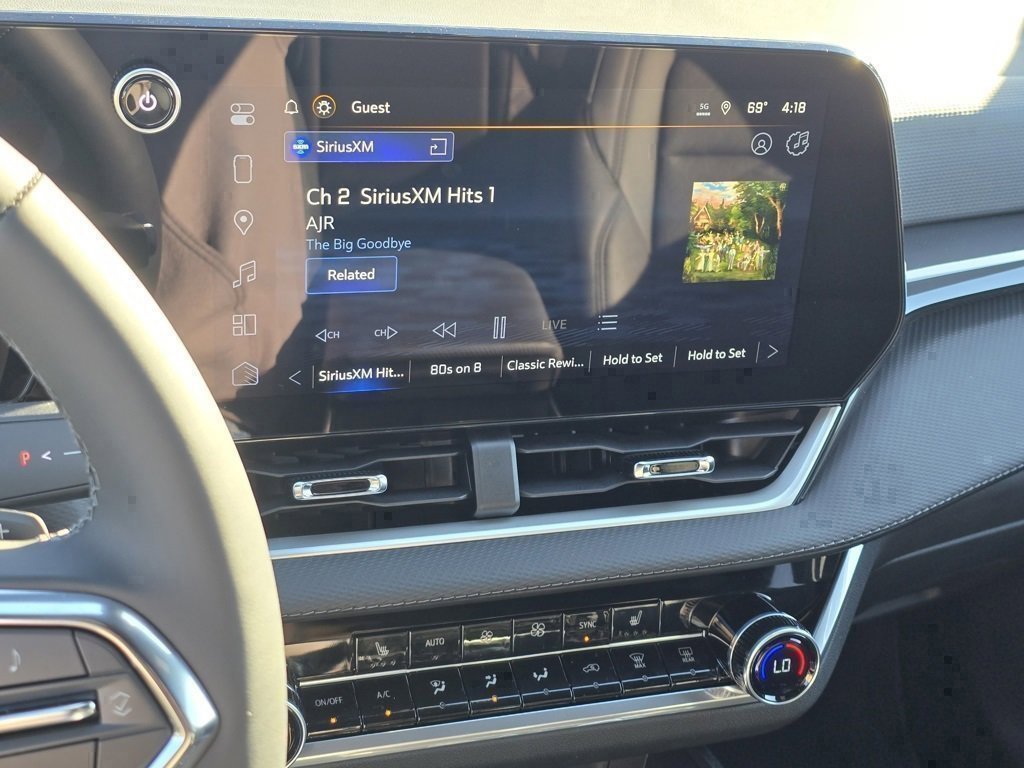 New 2026 Chevrolet Equinox LT w/ Convenience Package II image 17