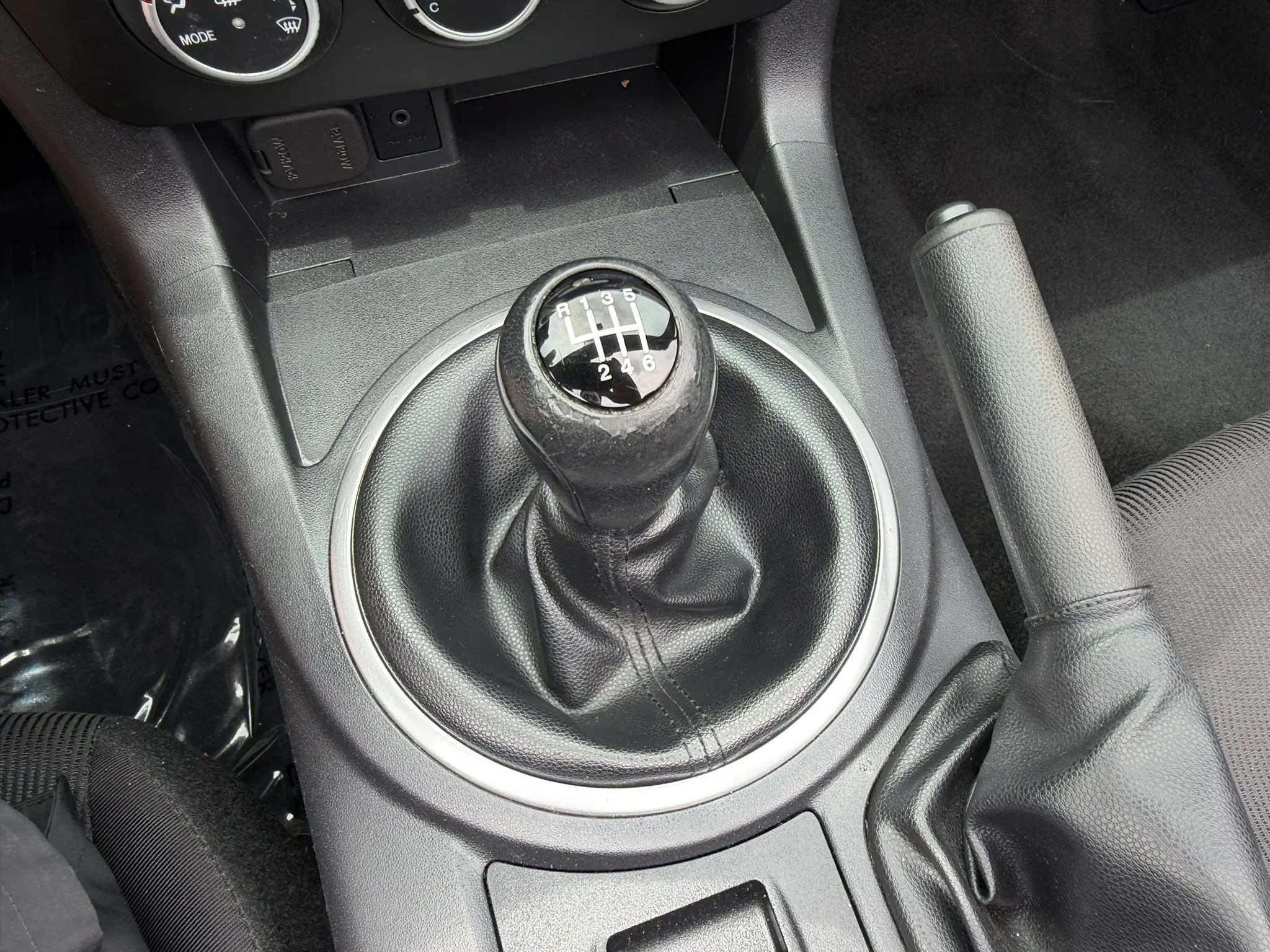 Used 2009 MAZDA MX-5 Miata Touring w/ Suspension Pkg RWD image 4