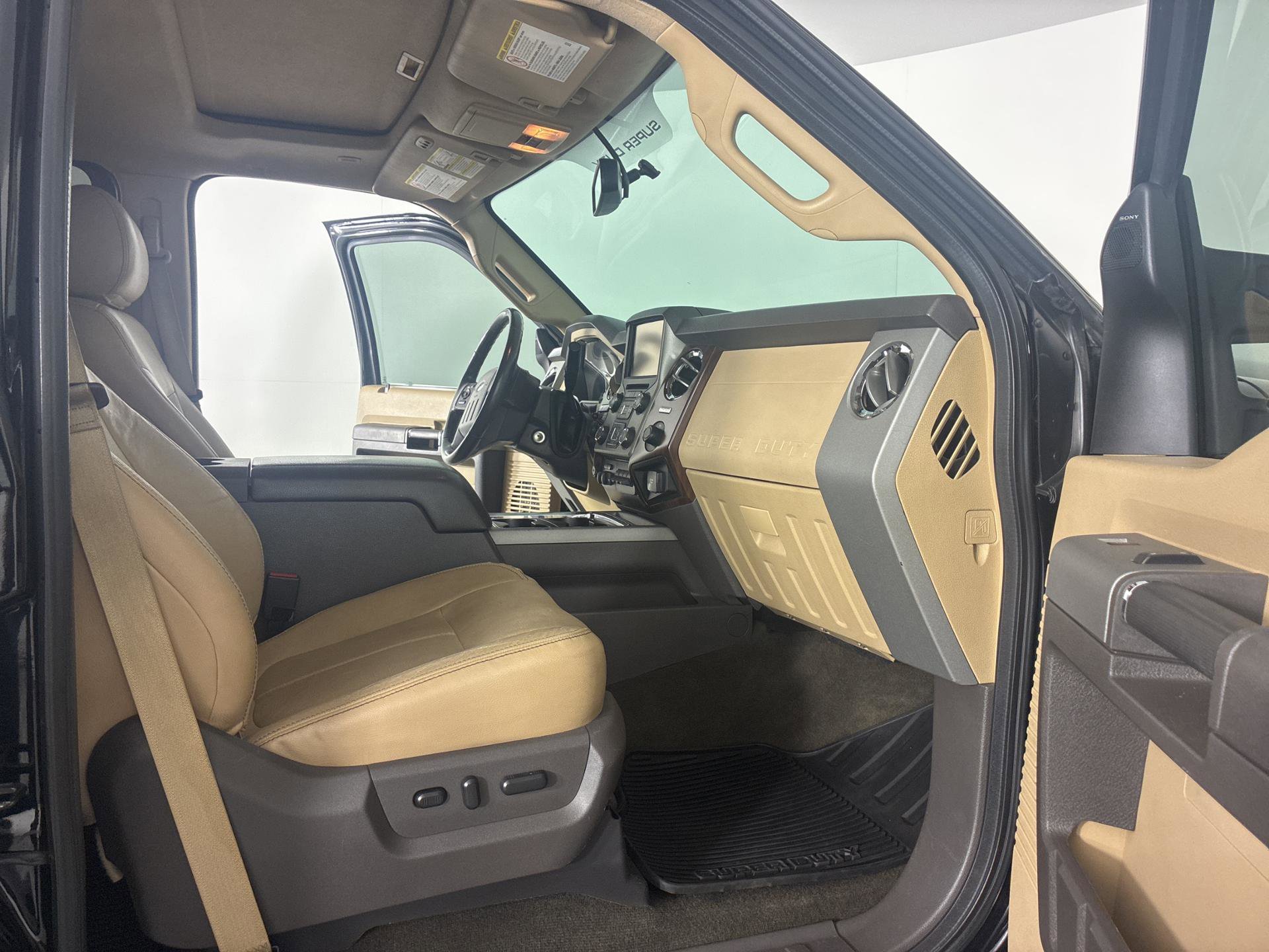 Used 2016 Ford F250 Lariat w/ Lariat Ultimate Package image 18