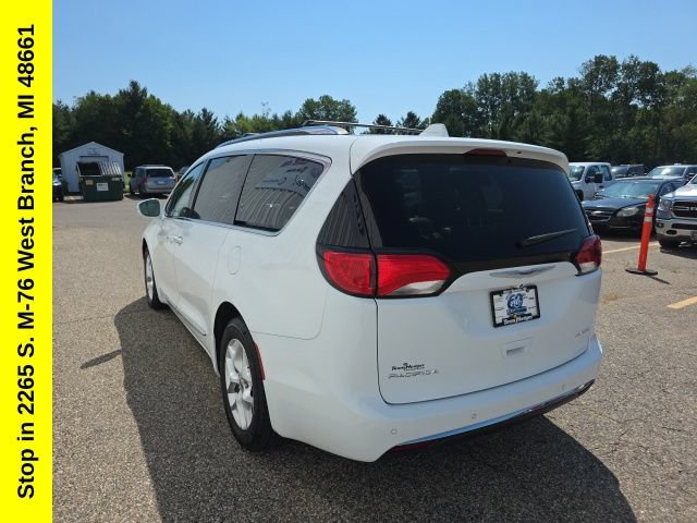 Used 2020 Chrysler Pacifica Limited FWD image 10