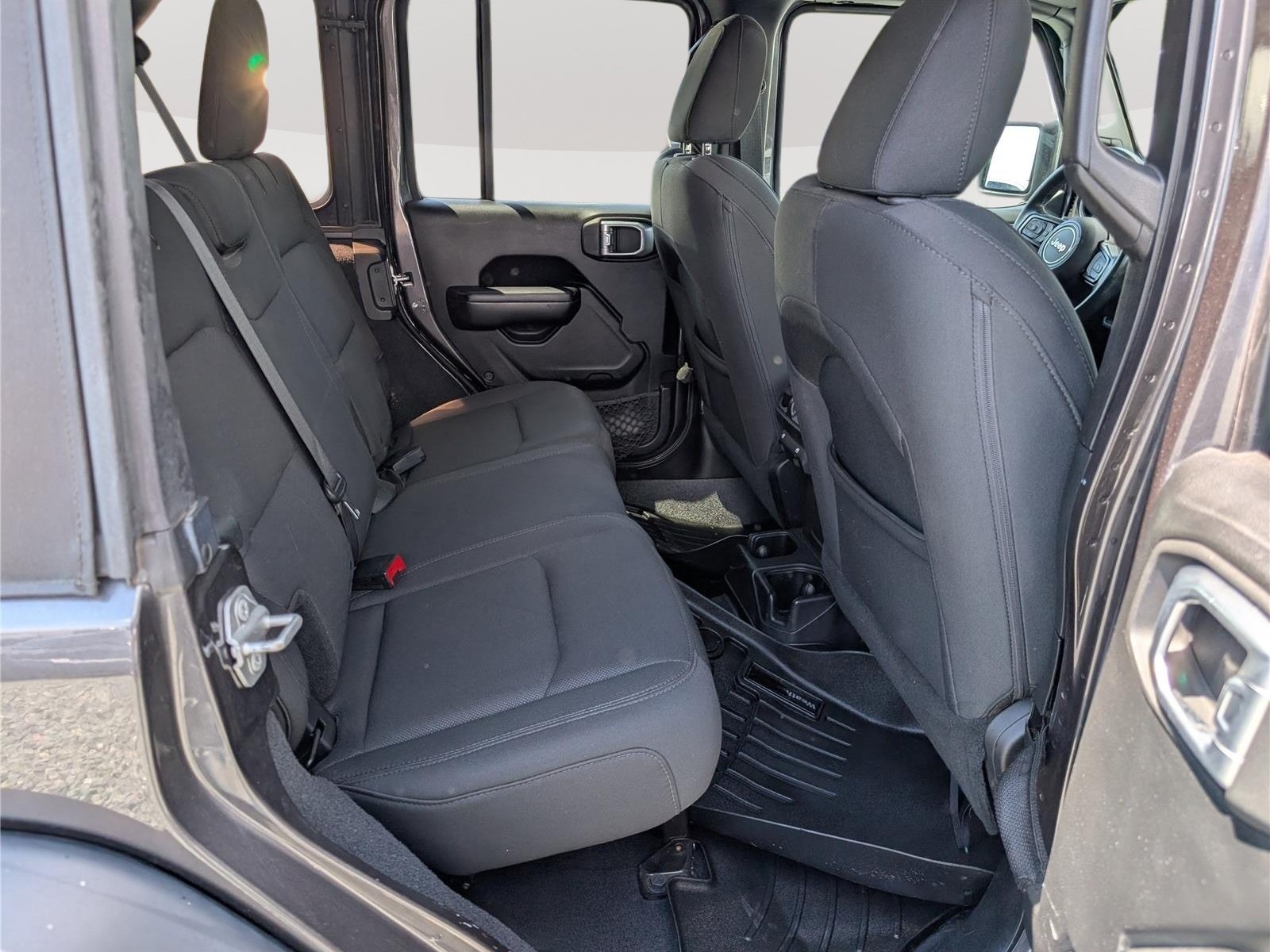 Used 2019 Jeep Wrangler Unlimited Sport S AWD/4WD image 11