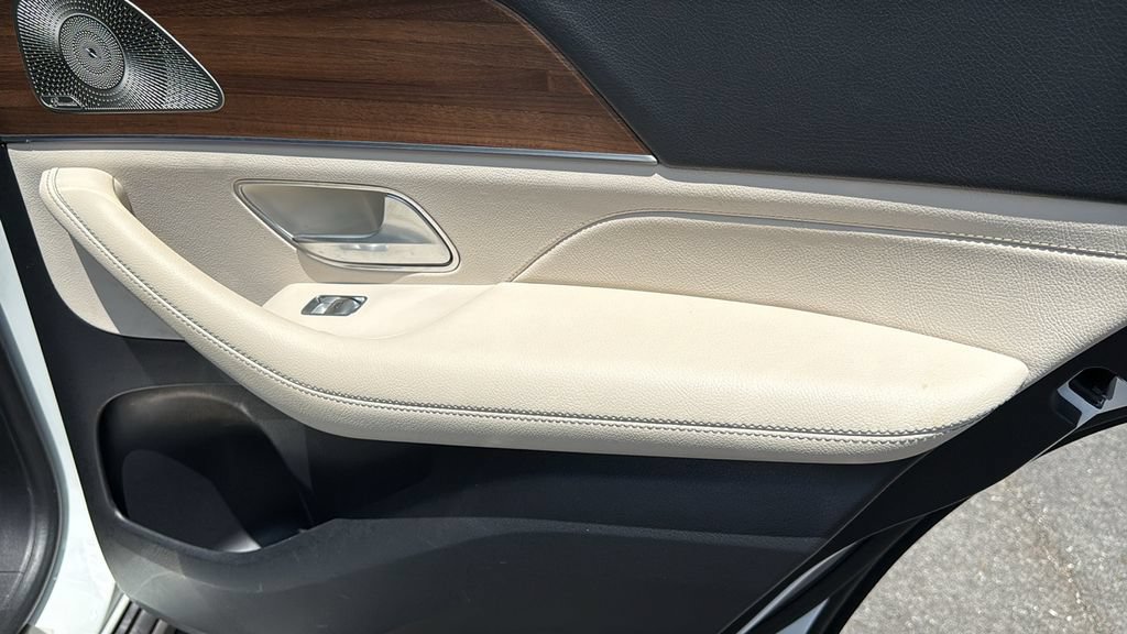 Certified 2025 Mercedes-Benz GLE 350 4MATIC image 16
