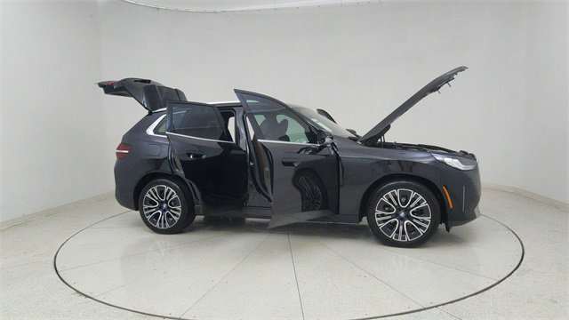Used 2025 BMW X3 xDrive30i w/ Premium Package image 69