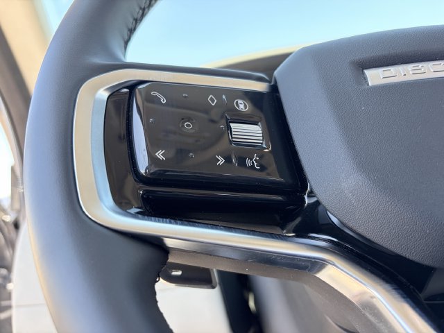 Used 2025 Land Rover Discovery Sport S AWD/4WD image 31