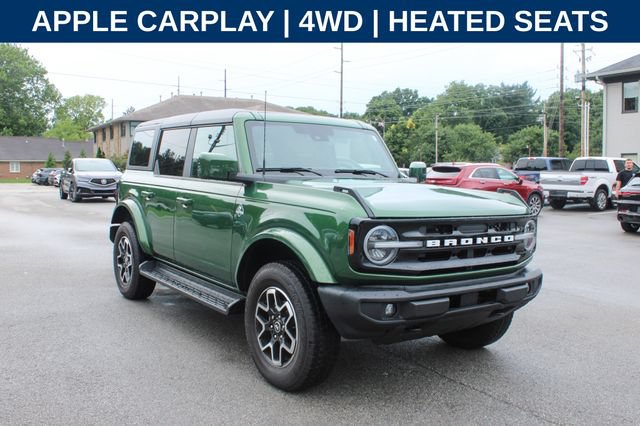 Used 2025 Ford Bronco Outer Banks AWD/4WD image 2