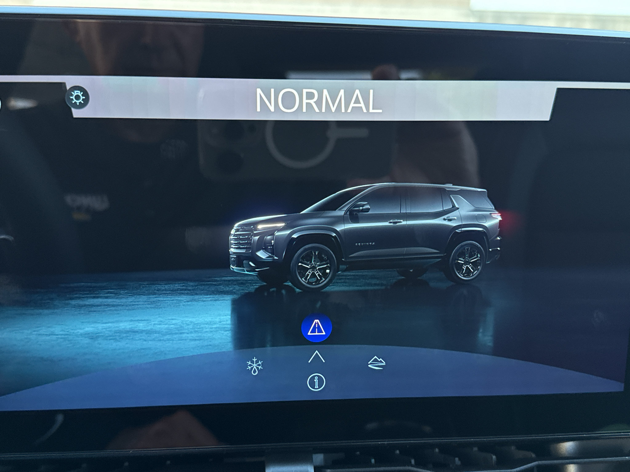 New 2027 Chevrolet Equinox RS w/ Safety and Technology Package AWD/4WD image 38
