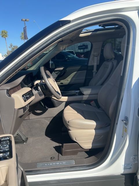 Used 2023 Lincoln Aviator Reserve w/ Equipment Group 201A image 18