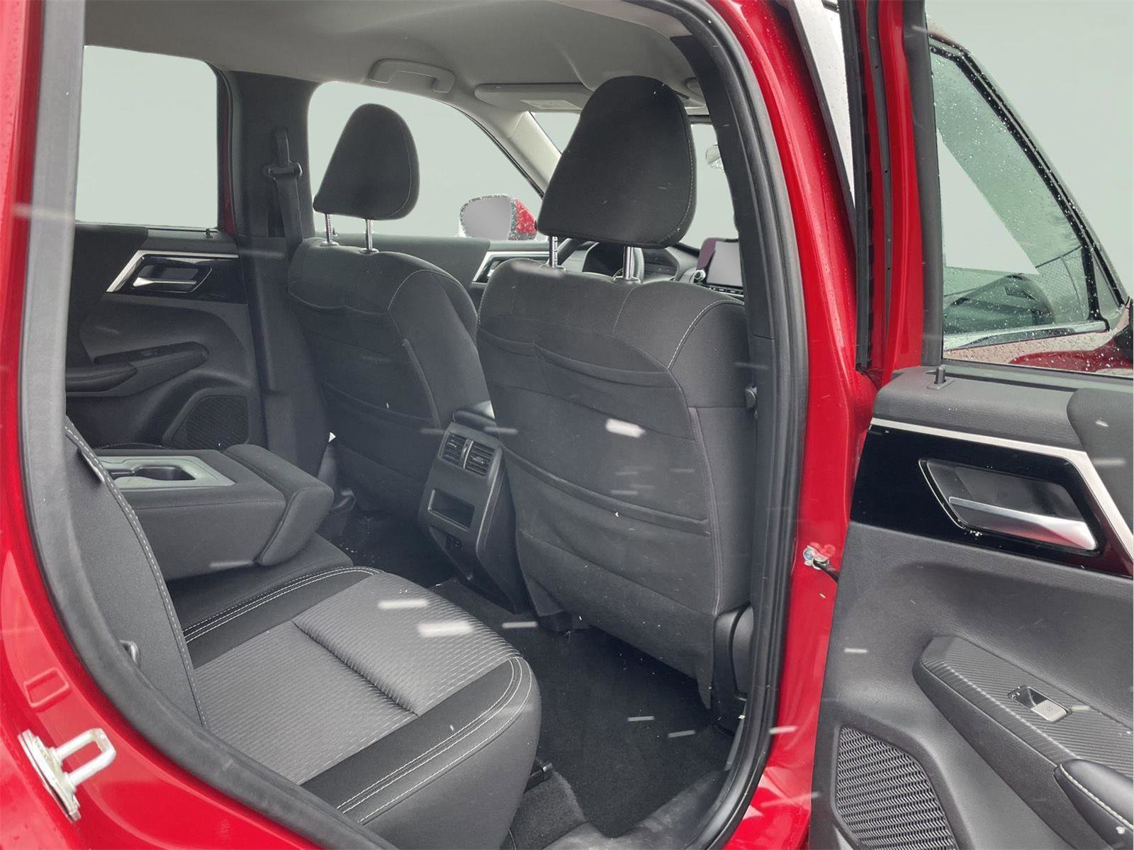 Used 2022 Mitsubishi Outlander ES image 18