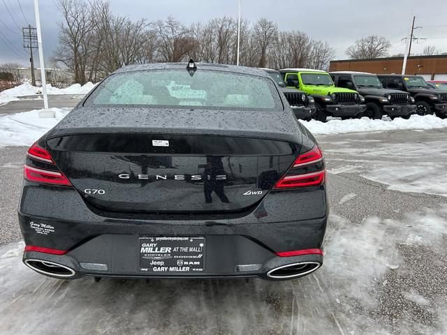 Used 2025 Genesis G70 2.5T image 4