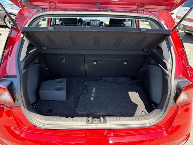 Used 2025 Hyundai Venue SEL FWD image 22