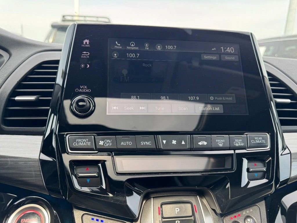 Used 2023 Honda Odyssey Elite image 22