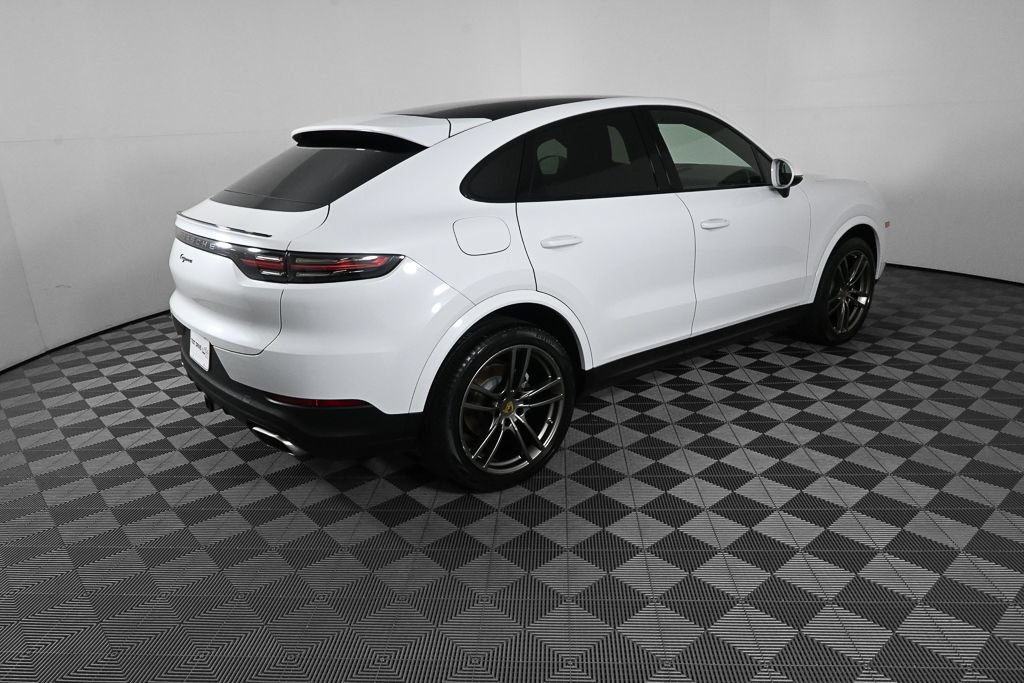 Used 2020 Porsche Cayenne AWD/4WD image 25
