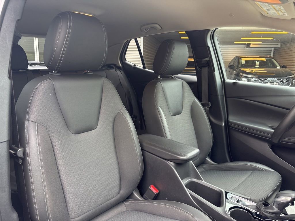 Used 2025 Buick Encore GX Preferred image 16
