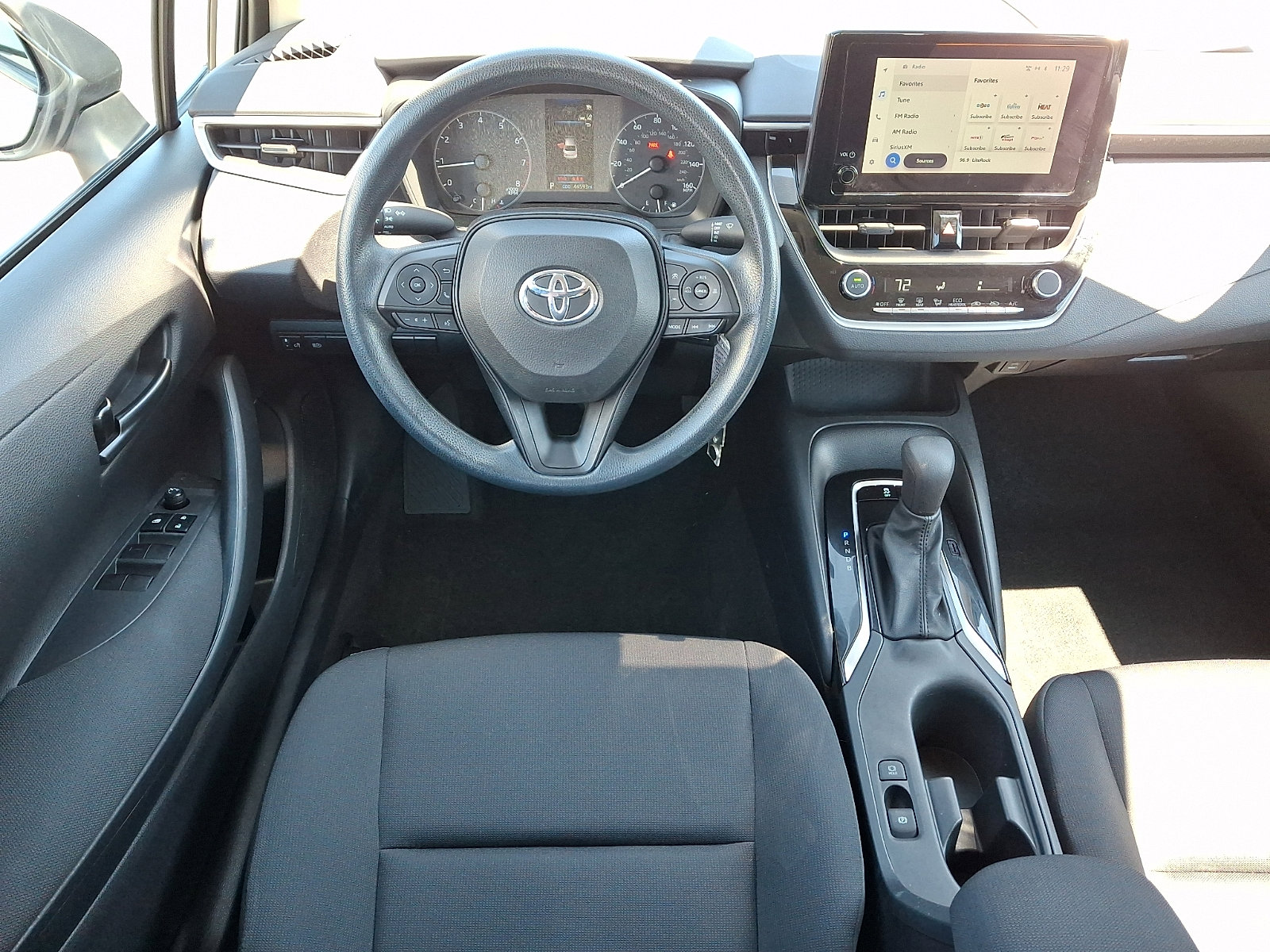 Used 2023 Toyota Corolla LE image 11